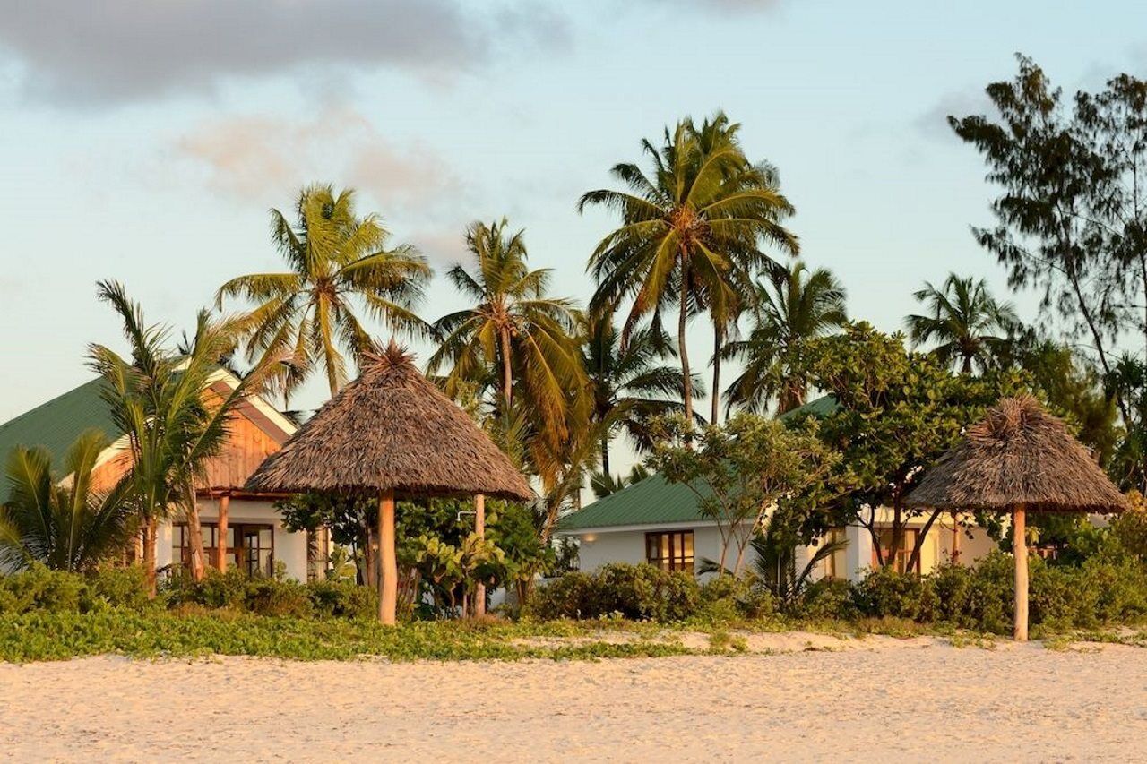 Kisiwa On The Beach Паже Екстериор снимка