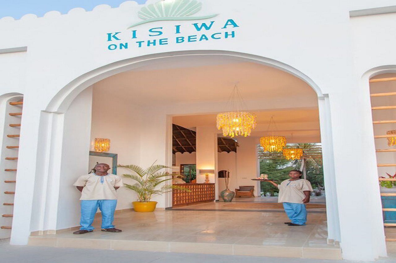 Kisiwa On The Beach Паже Екстериор снимка